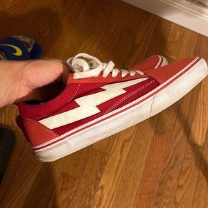 Revenge storm shows US size 10